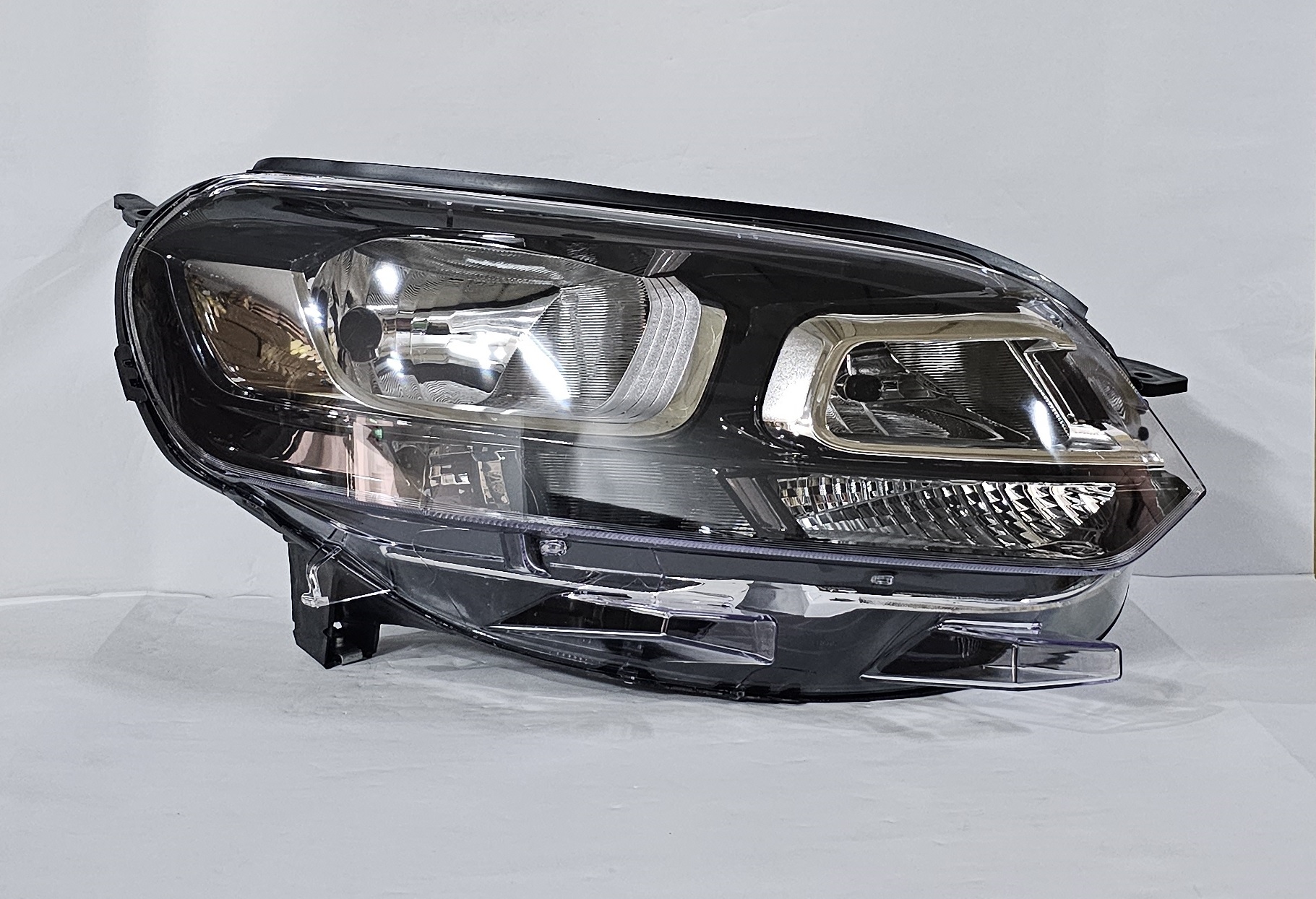  Jumpy / Dispatch 2016-2018 Head light lamp Right Side 