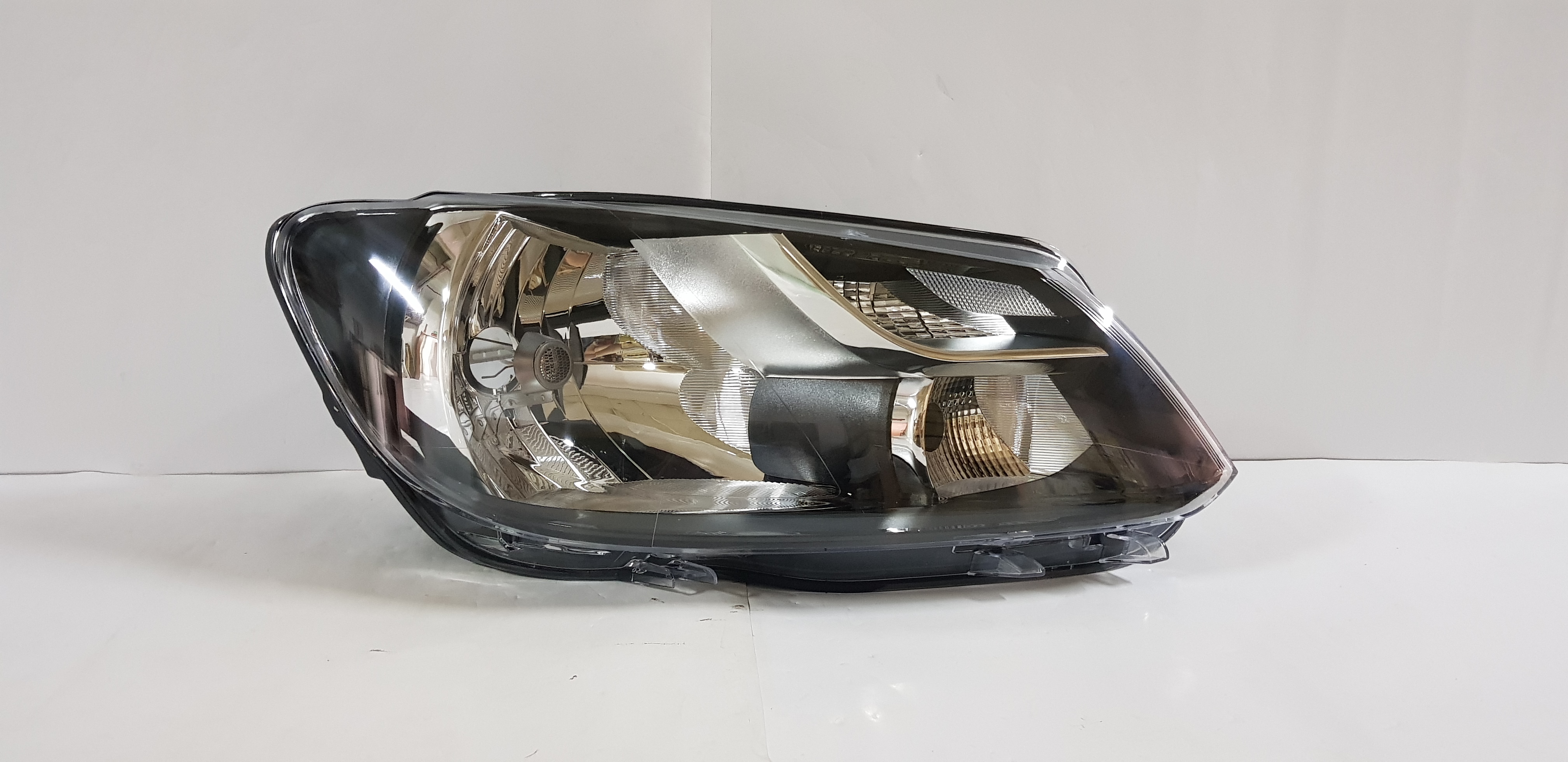  Caddy Van 2010-2014 Head light/Head lamp Right side    