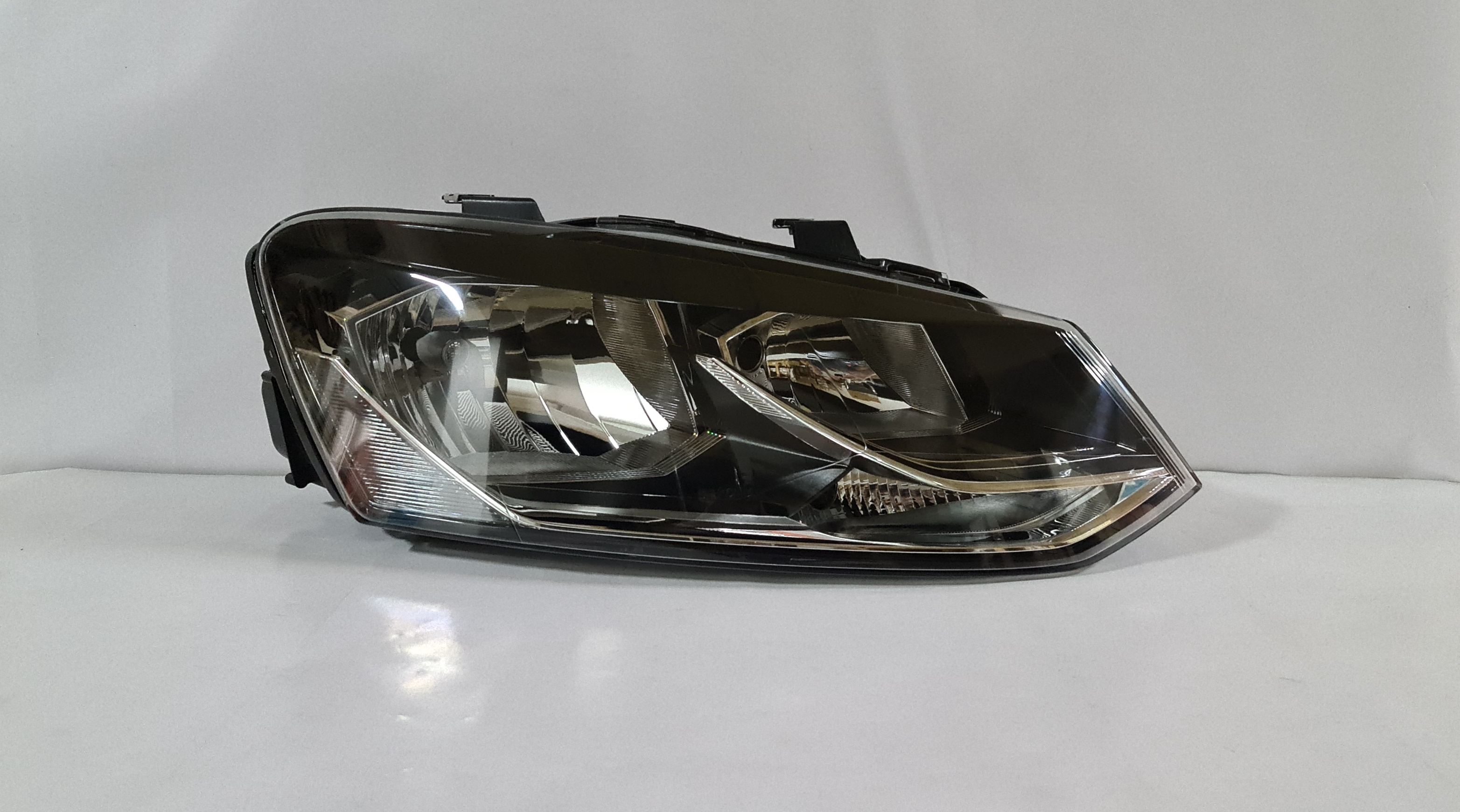  WV Polo 2014-2016 Hatchback Head light/Head lamp Right Side