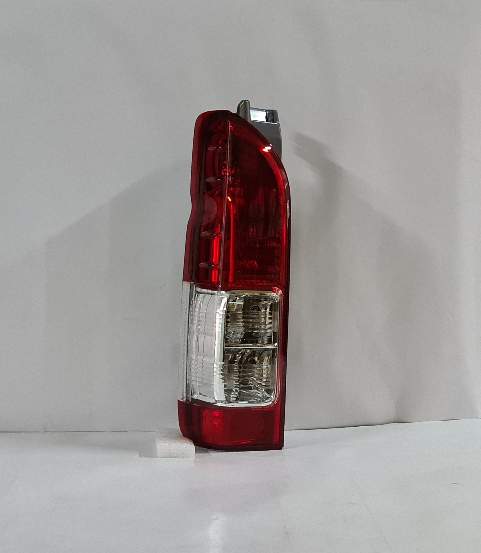  Hiace 2014 ON Left side Tail light lamp