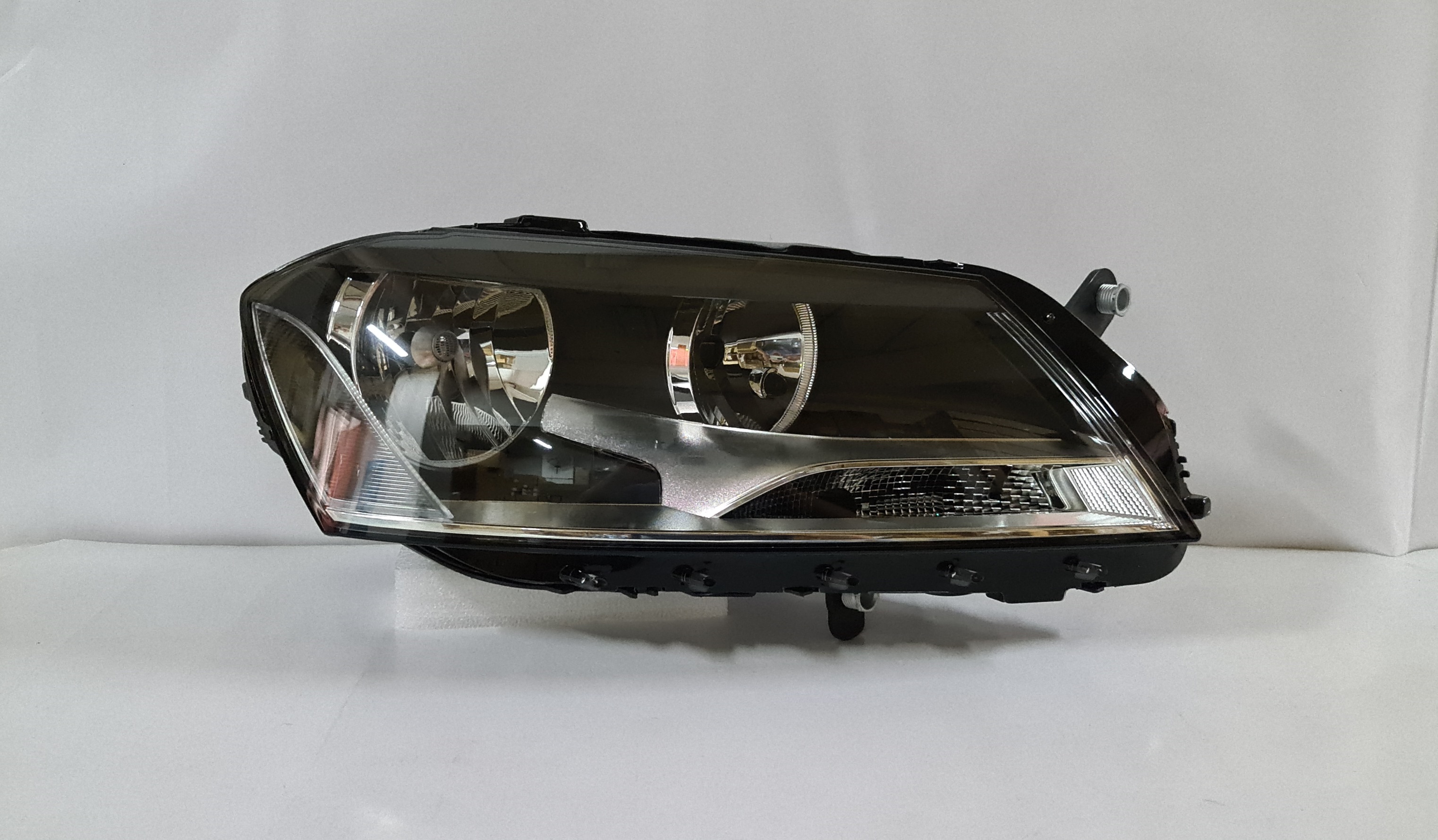 3AC941 Passat B7 2010-2014 Sedan Right side Head light/Head lamp