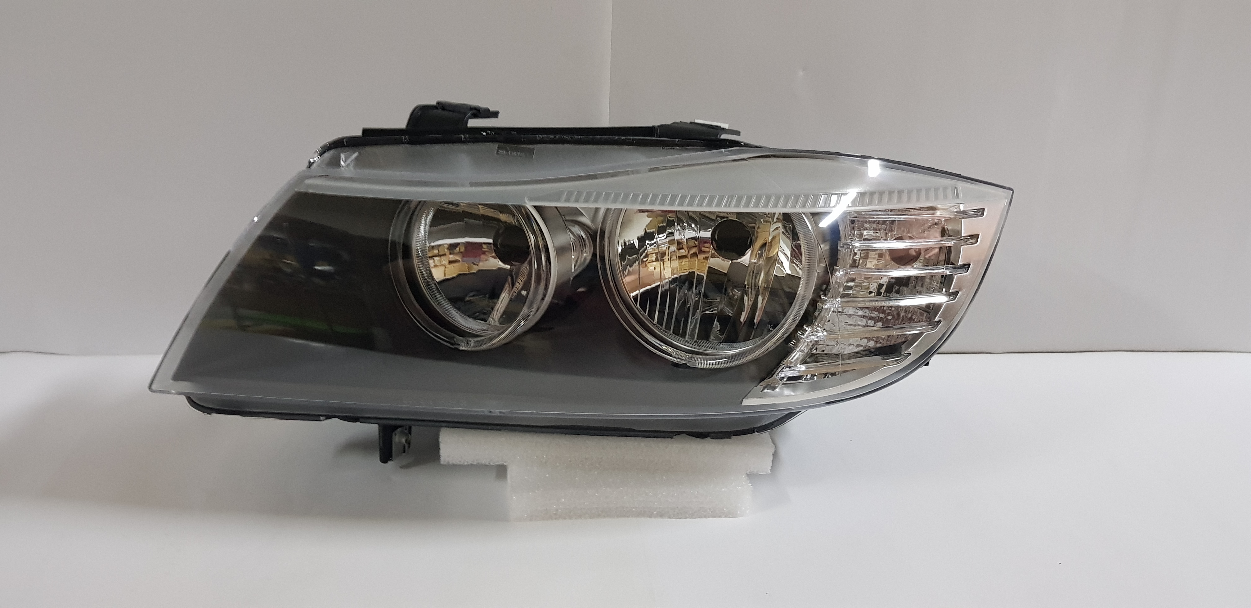 318i  3 Series E90 2008-2011 Sedan Left side Head Light lamp 