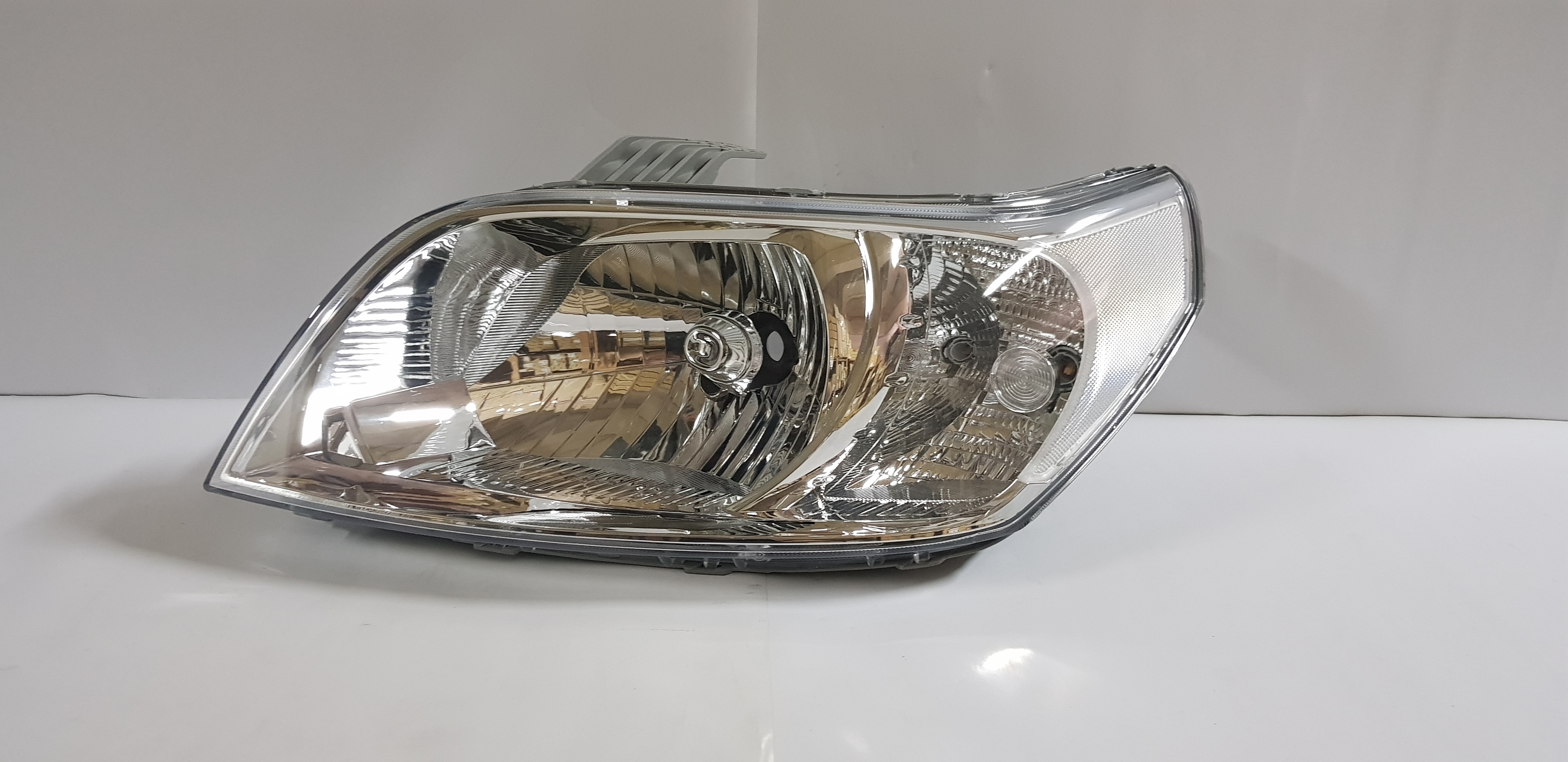  Aveo 2008-2014 HatchBack Left side Head light lamp 