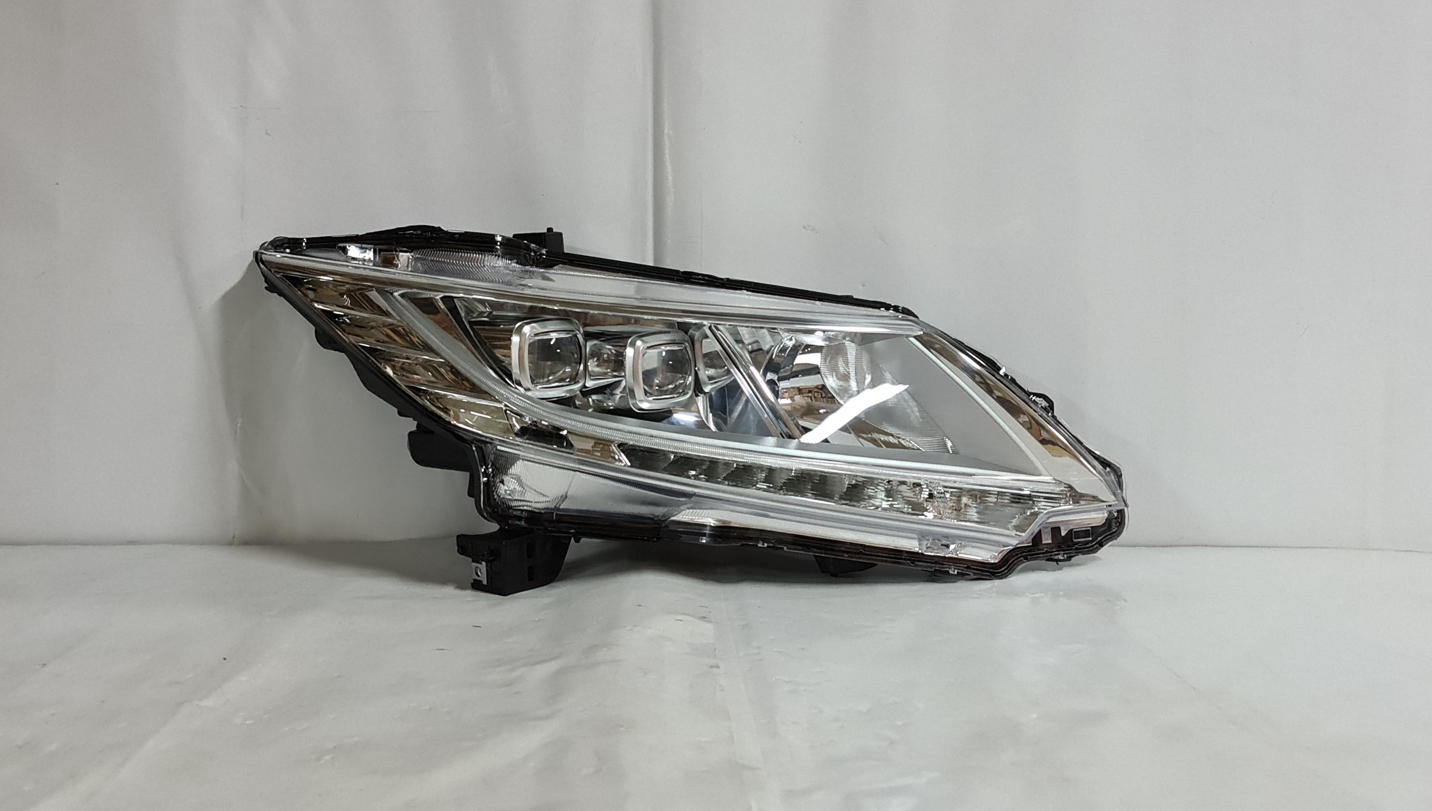  Odyssey 2015-2017 Head light lamp Right Side 