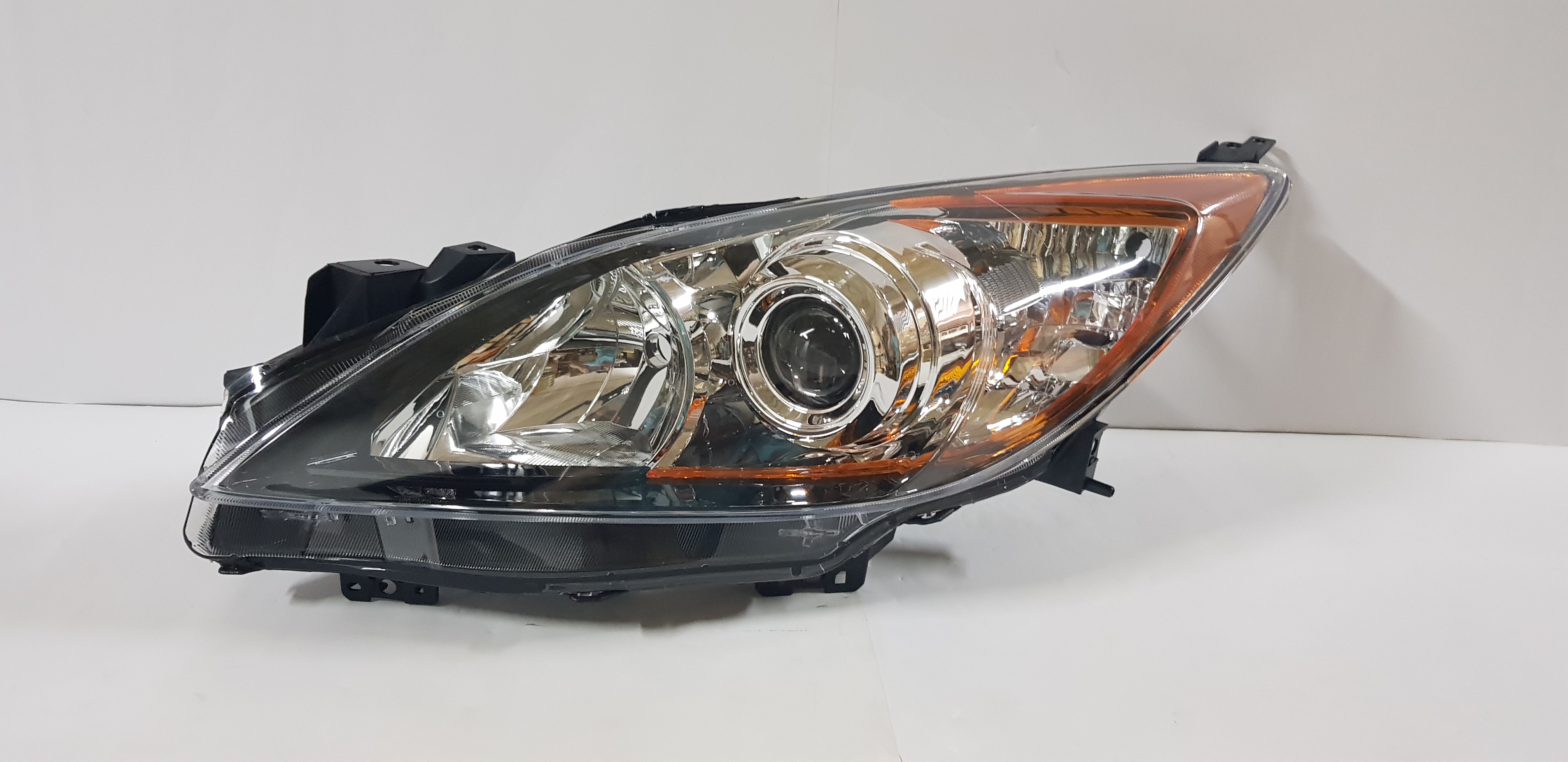  MZ-3 2009-2011 Head light lamp left side 