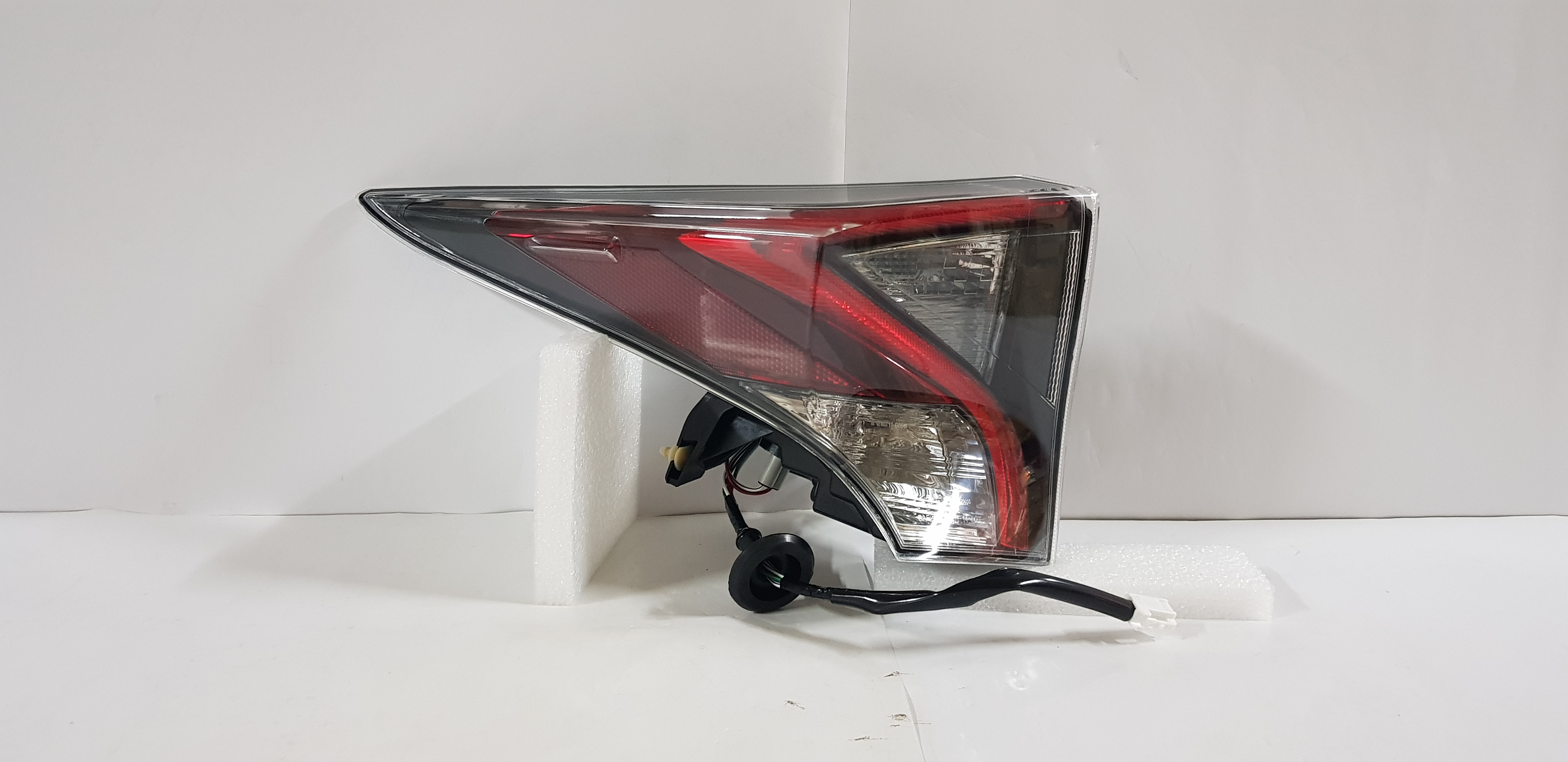  Prius 2016-2018 Left side Tail light lamp Upper 
