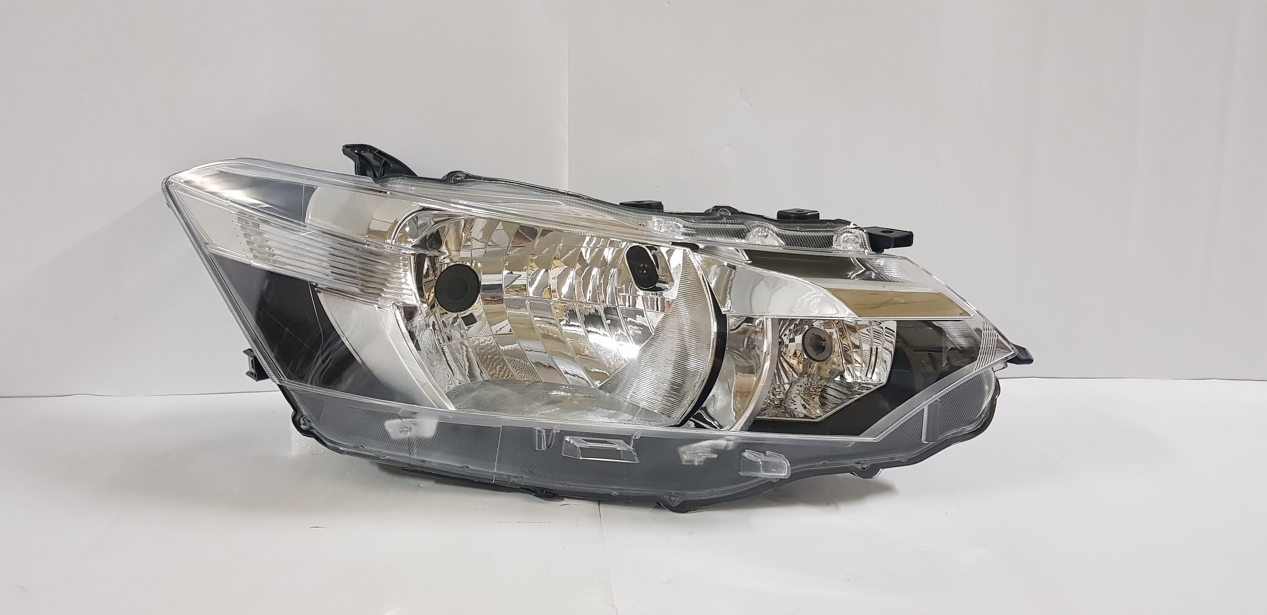  Vios 2013-2017 Right side Head light lamp 