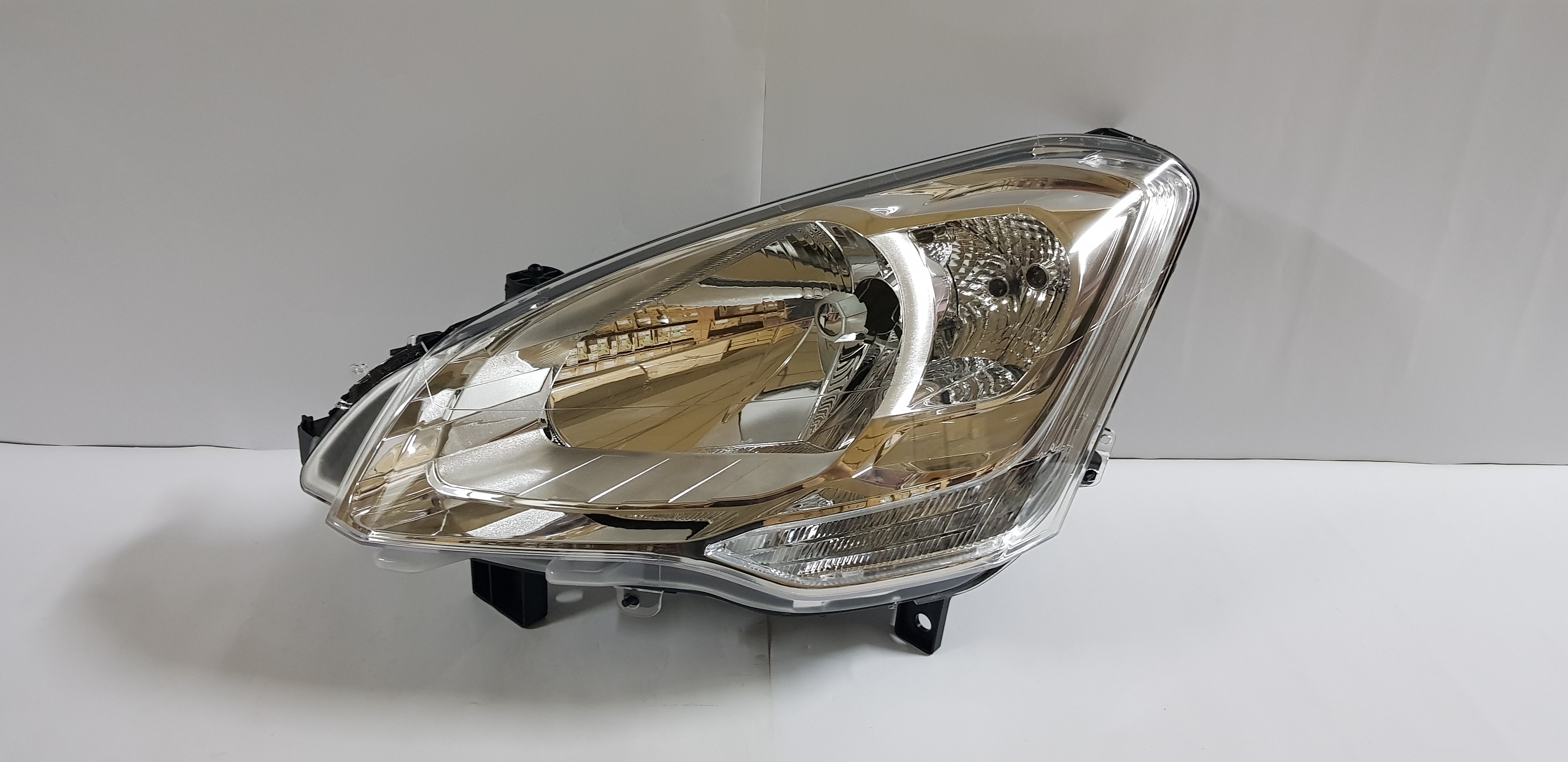  Berlingo 2008-2012 Van Left side Head light/Head lamp 