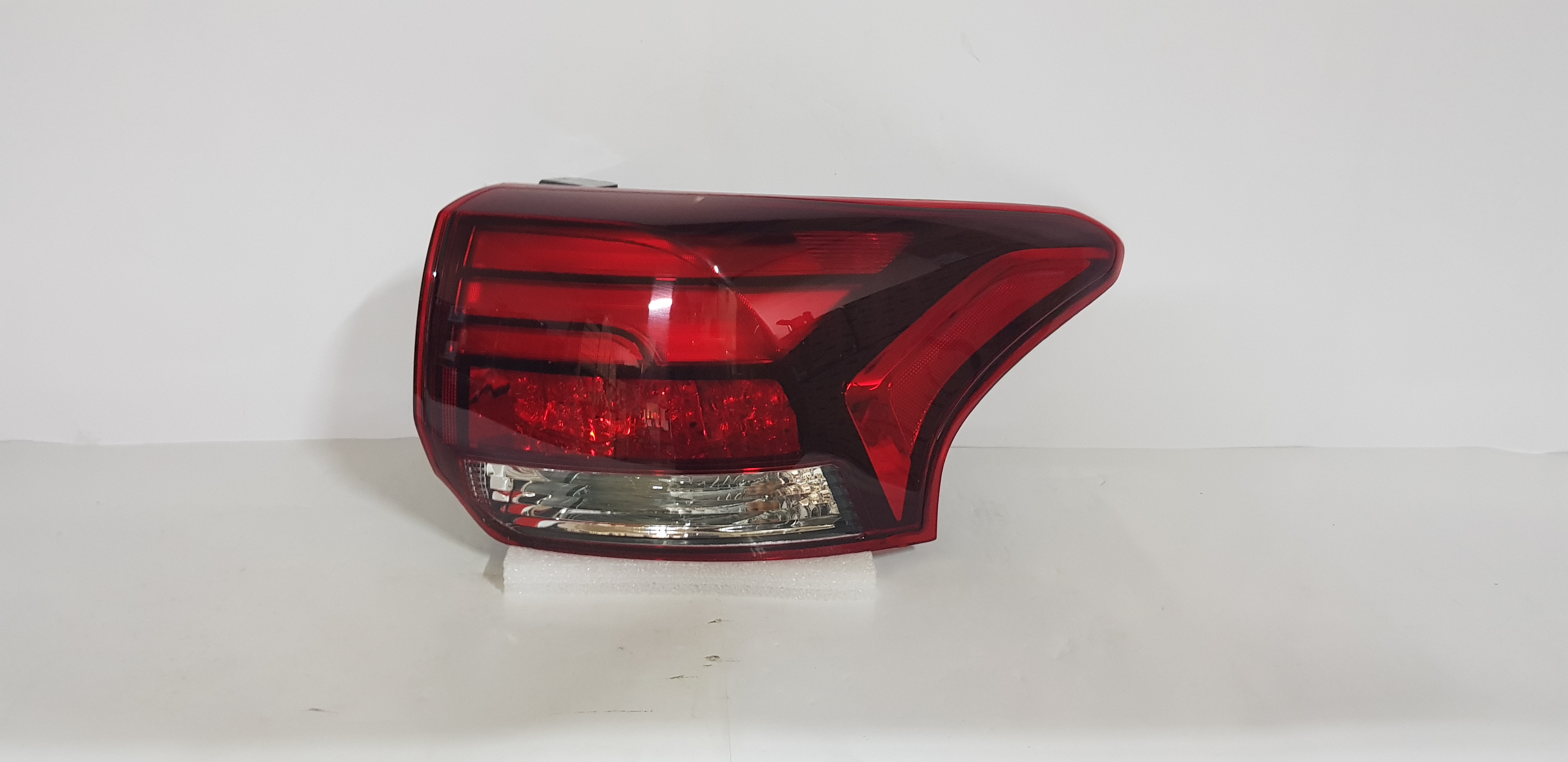  Outlander 2016-2019 Right side Tail light lamp (LED) 