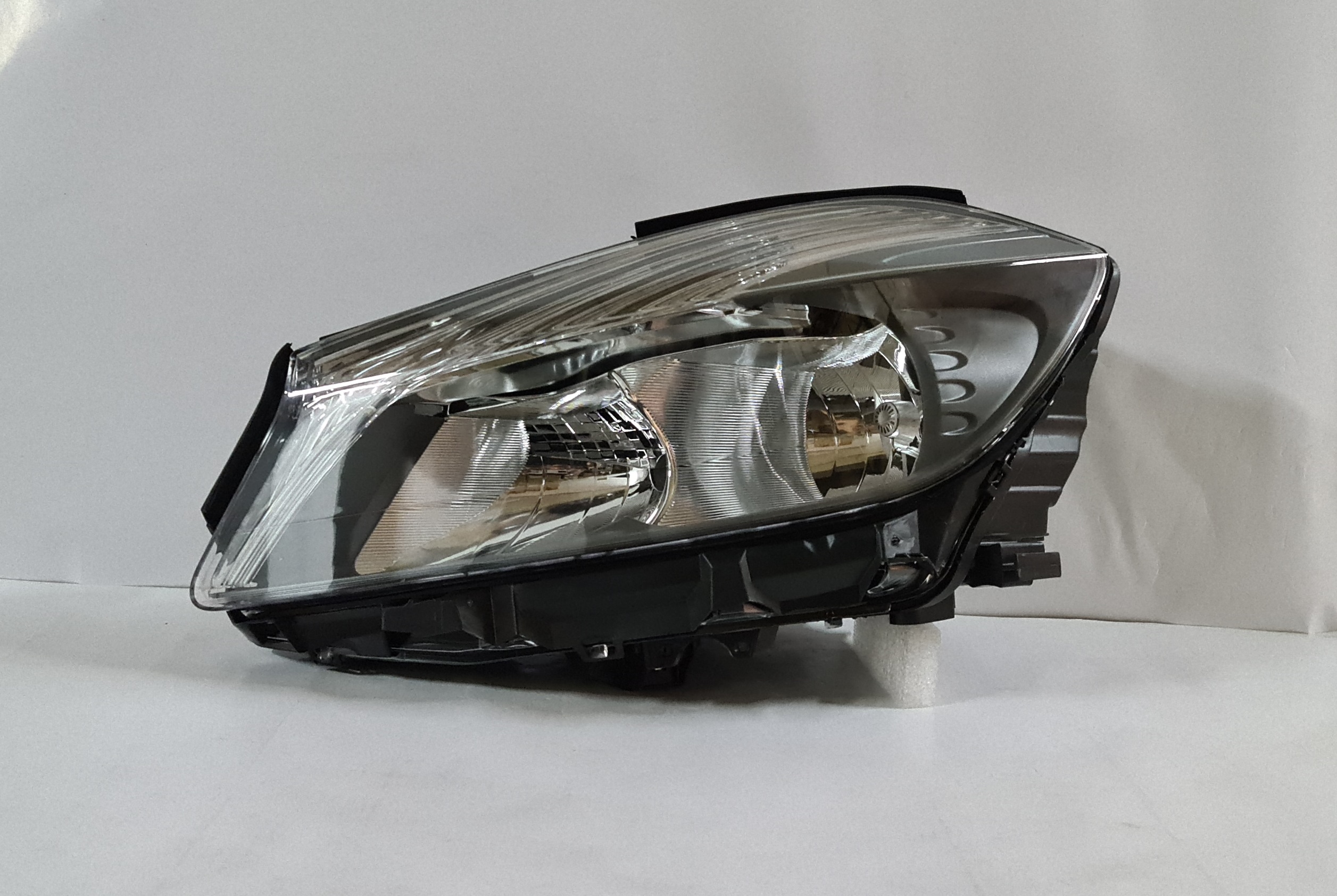  A-Class W176 2012-2018 Hatch back Left Head light lamp (Non HID) Left side 