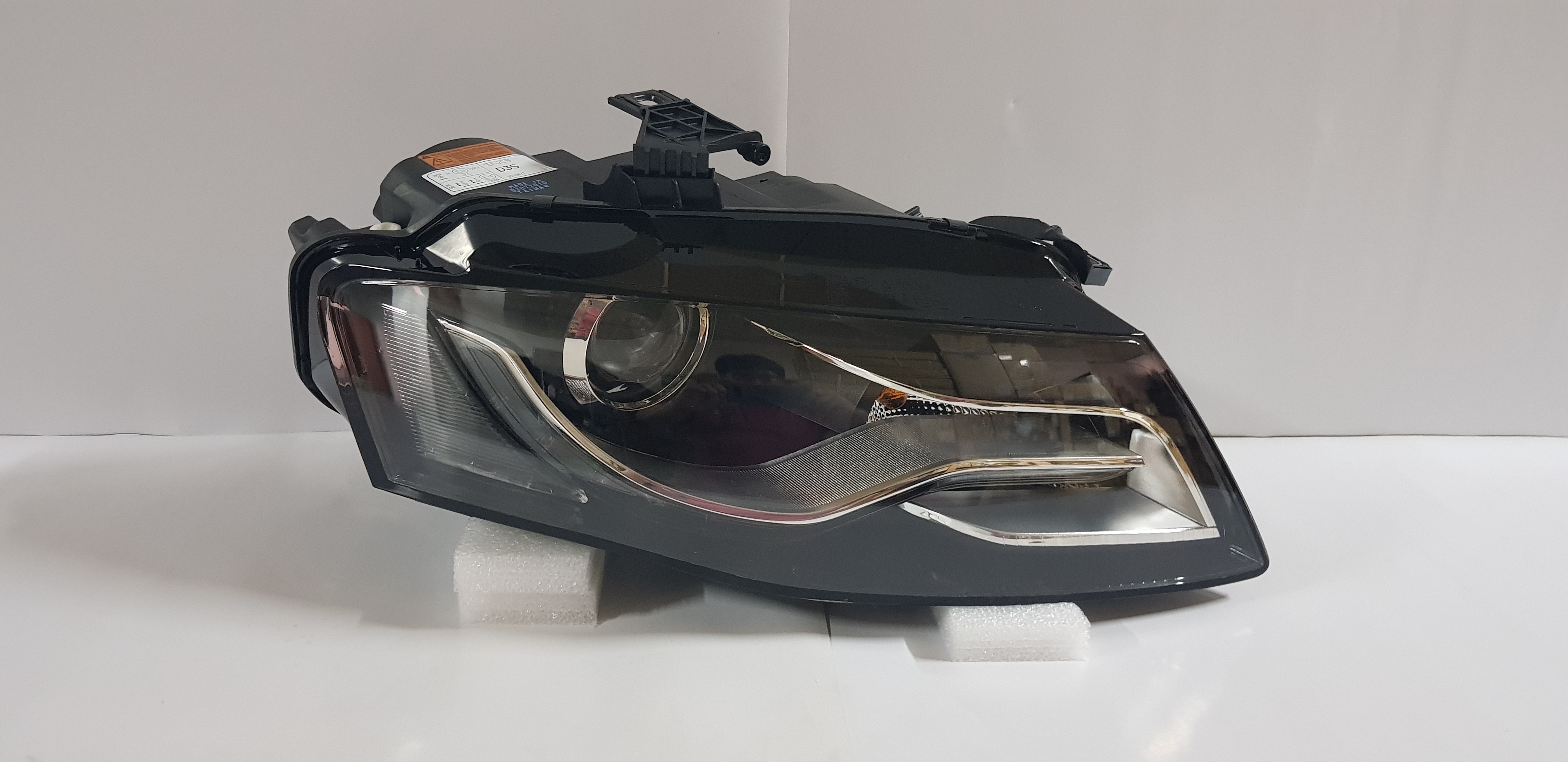  A4 B8 2008-2012 Sedan Right side Head light lamp (Xenon, LED DRL)