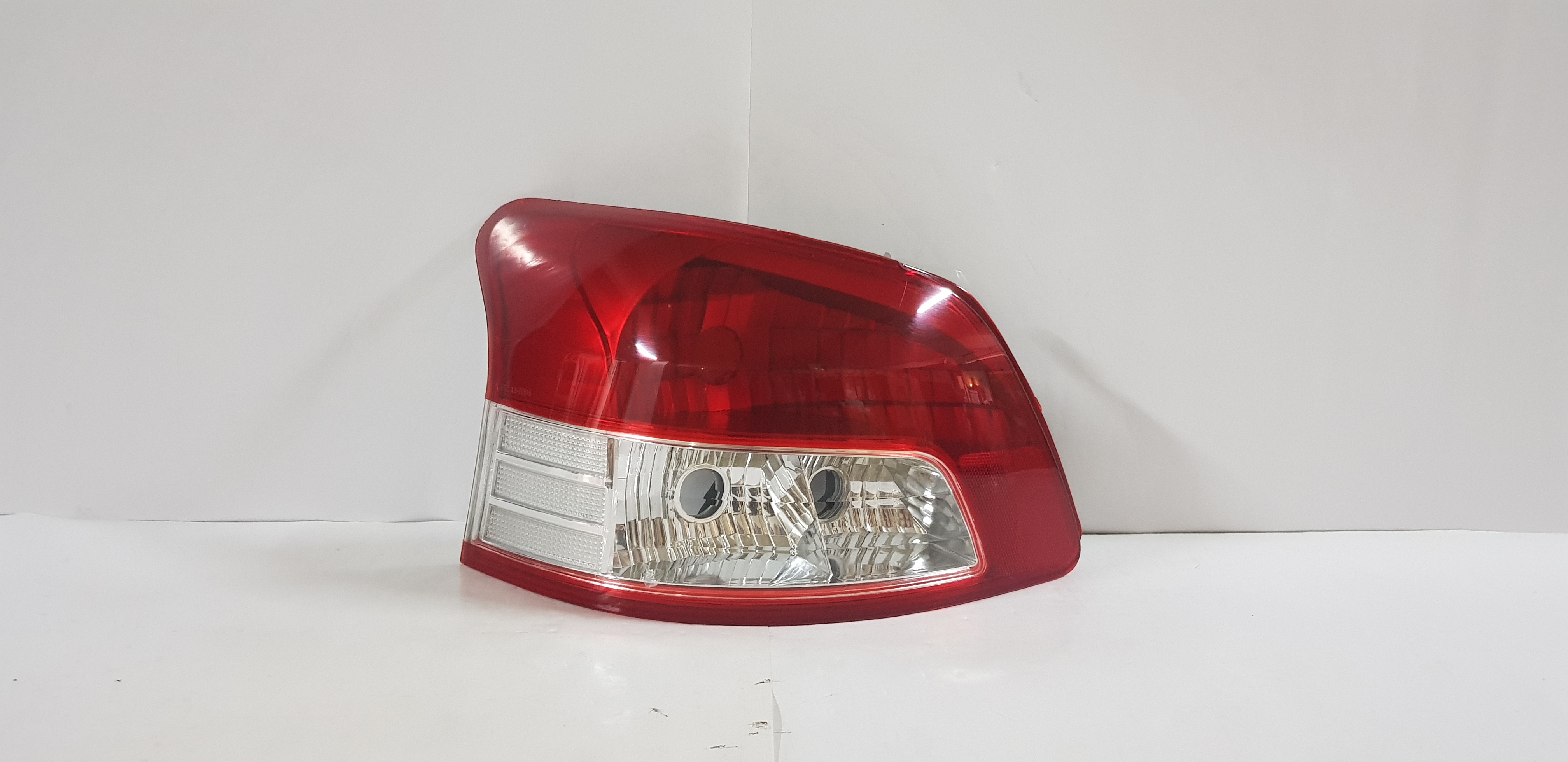  Vios 2008-2013 Left side Tail light lamp 
