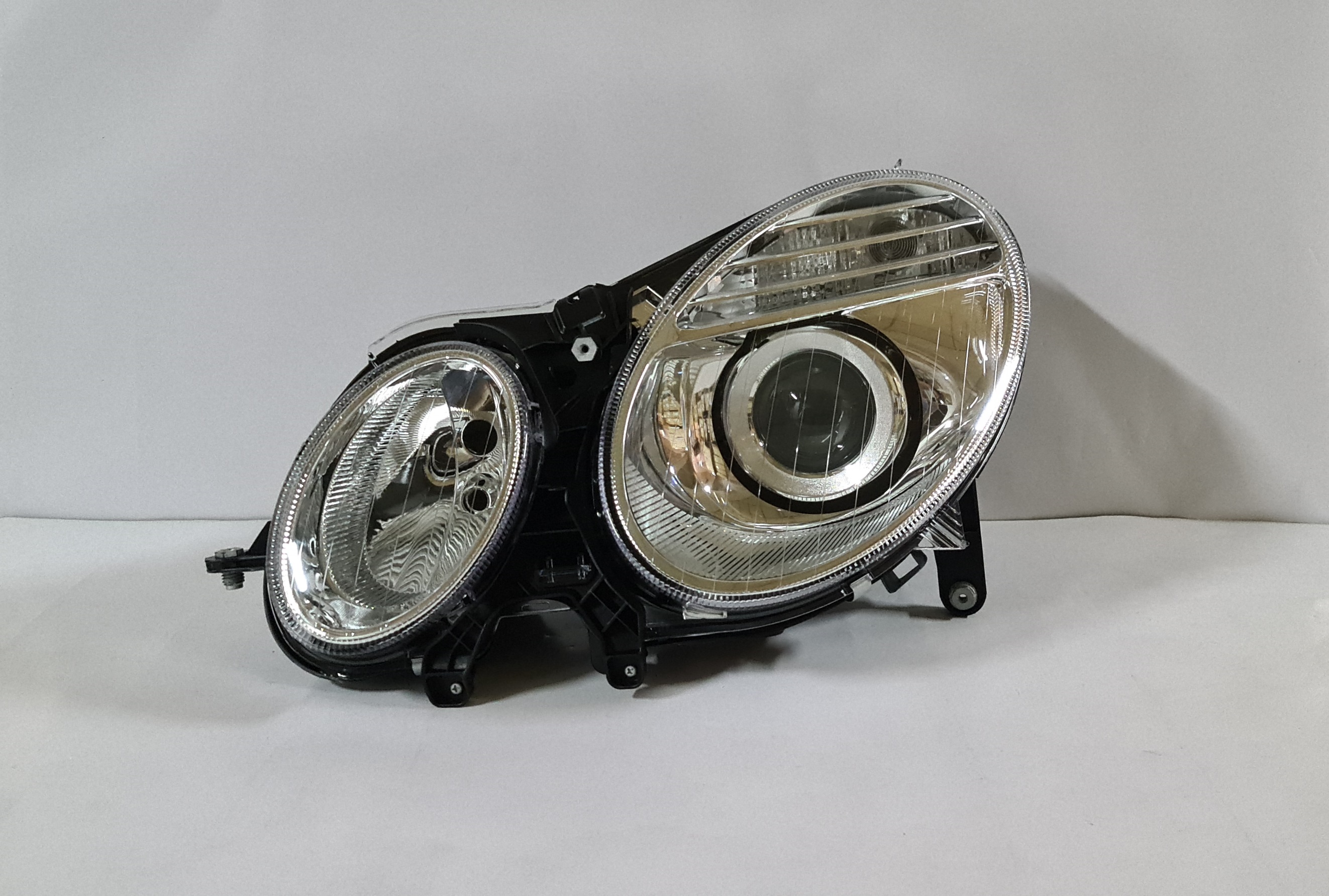  E-Class W211 2006-2008 SDN Head light lamp (Non HID) left side    