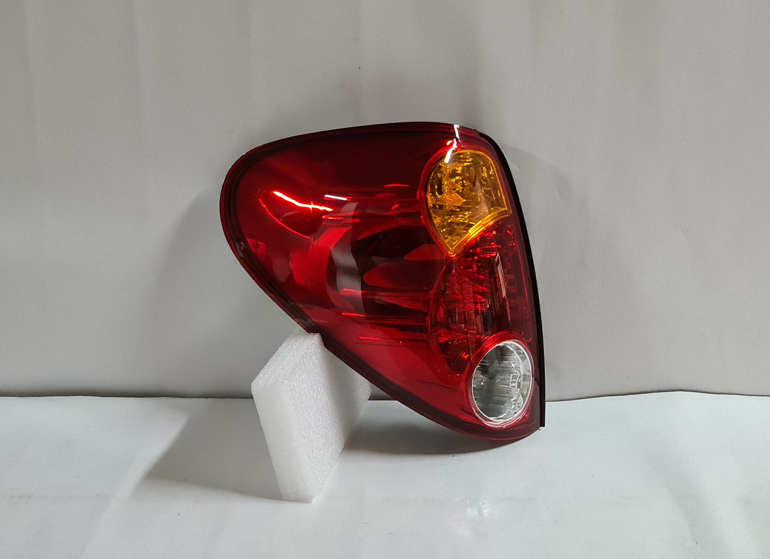  Triton L200 2005-2014 Left side Tail light / Tail lamp 