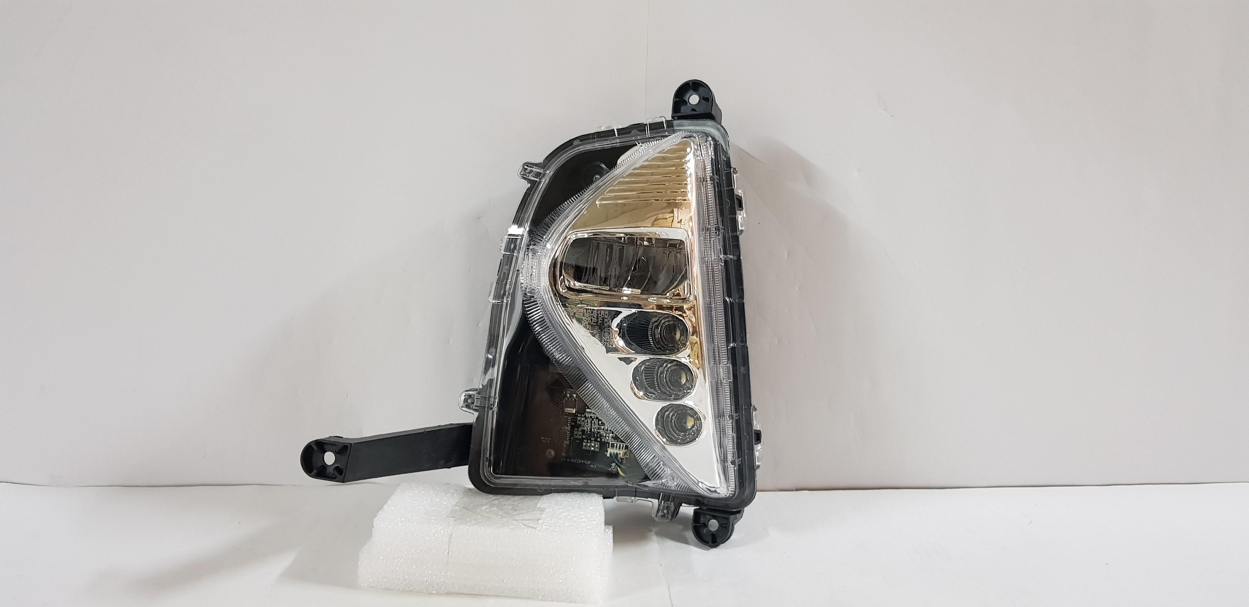  Prius 2016-2018 Left side Fog light lamp (DRL LED) 
