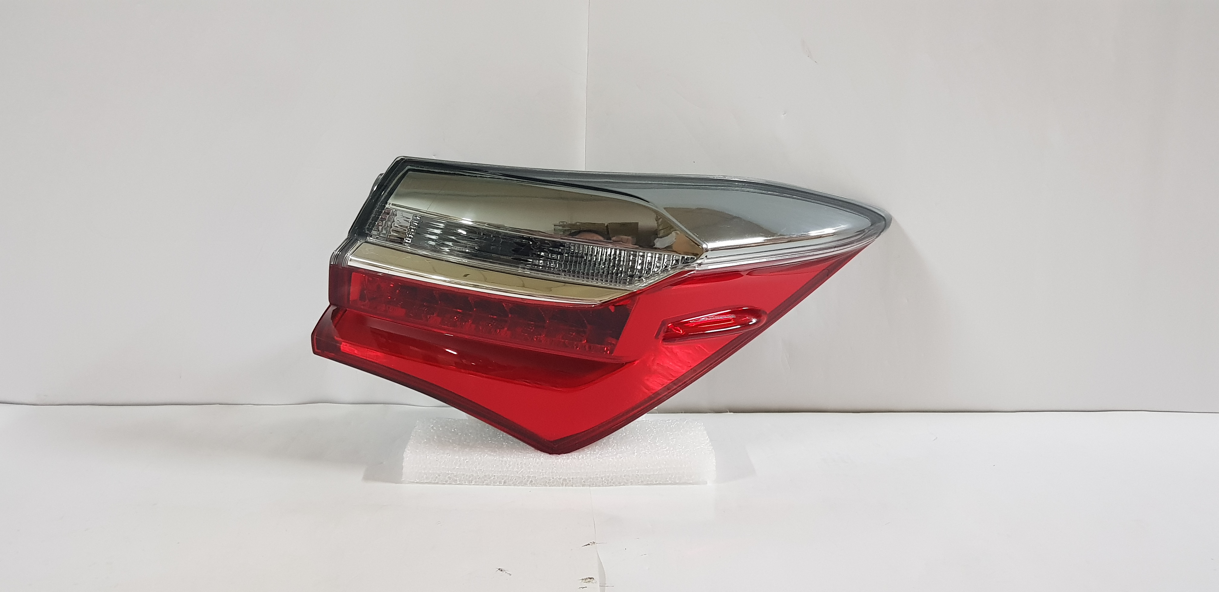  Altis 2017-2018 Right side Tail light lamp (LED) 