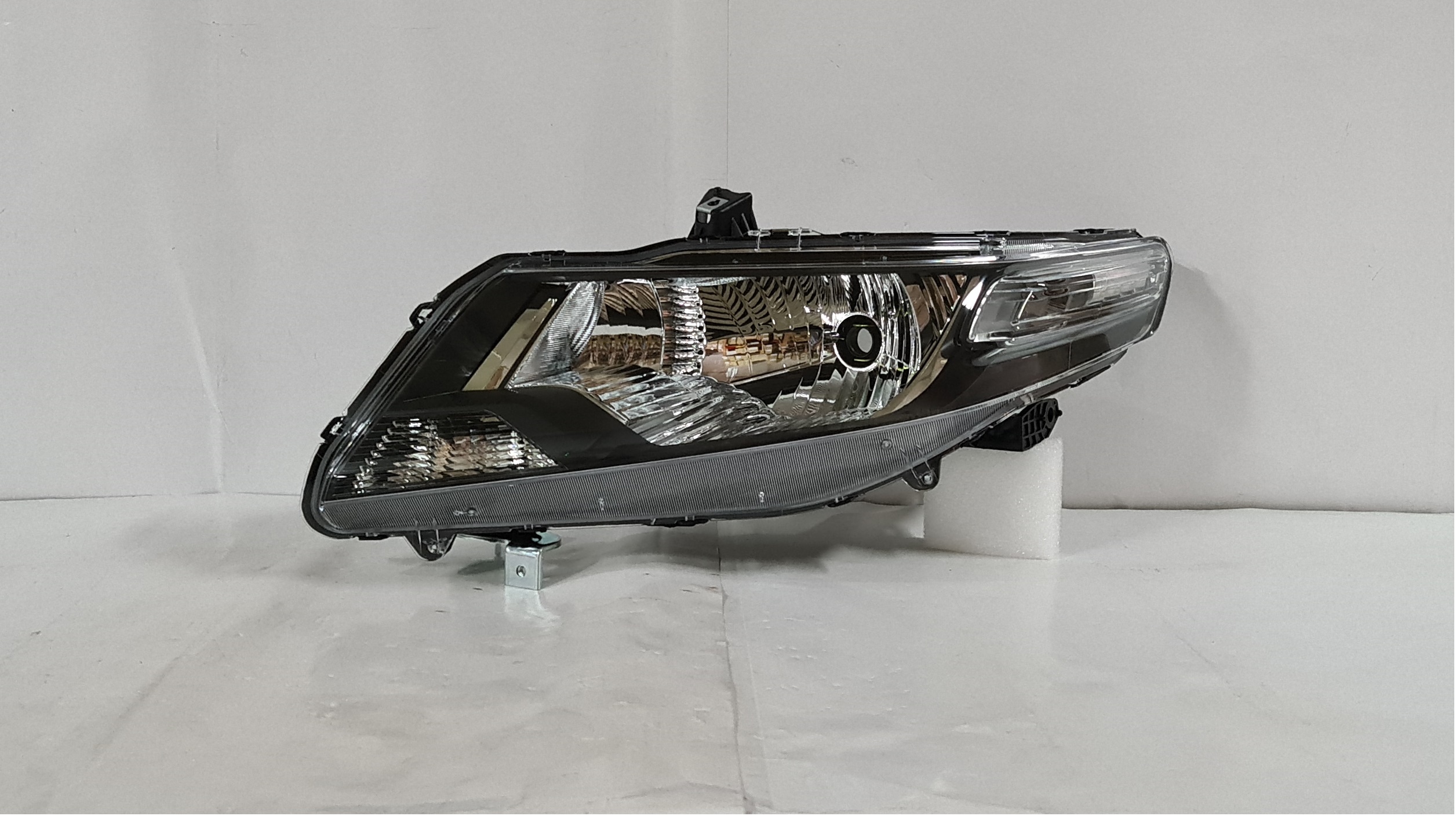  City GM2 2008-2010 Sedan Left side Head light lamp.,  