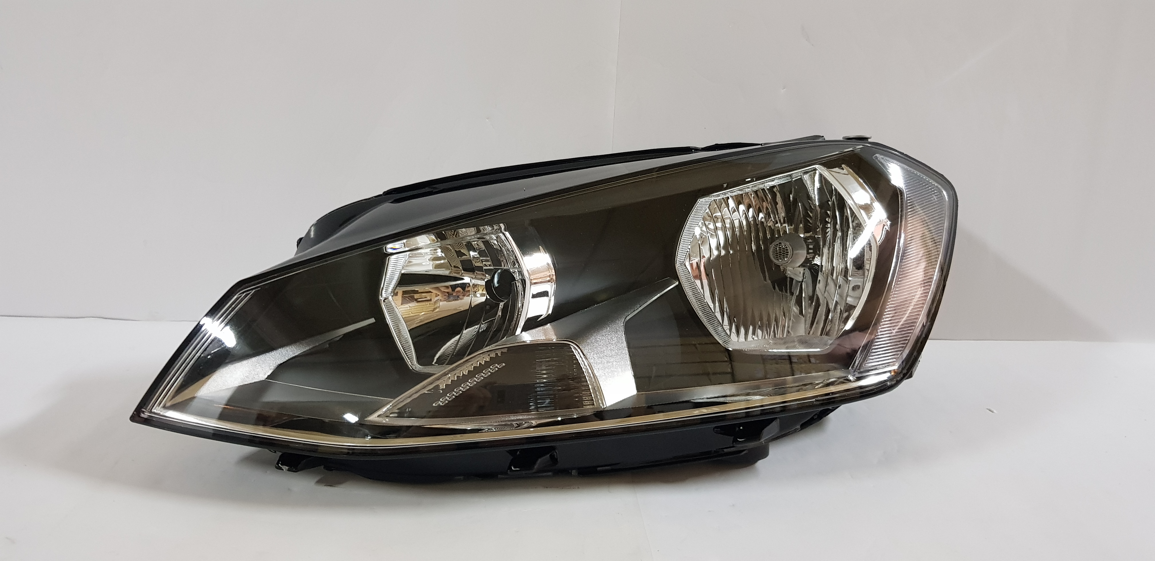  WV Golf 7 2012-2017 Hatchback Head light/Head lamp left Side    